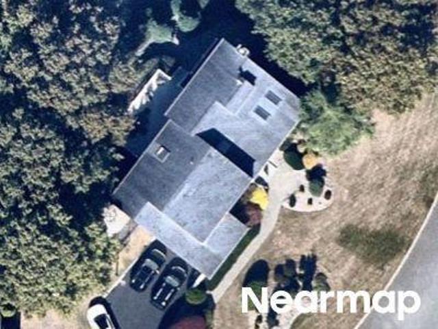 House for sale in Manorville