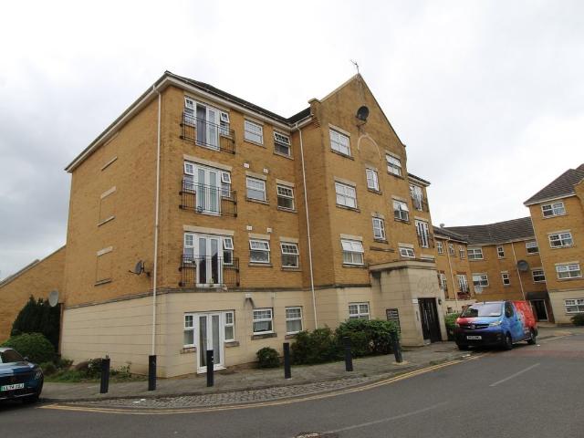 Apartment for rent in Kingsbury, Greater London