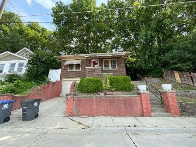 House for sale in Council Bluffs
