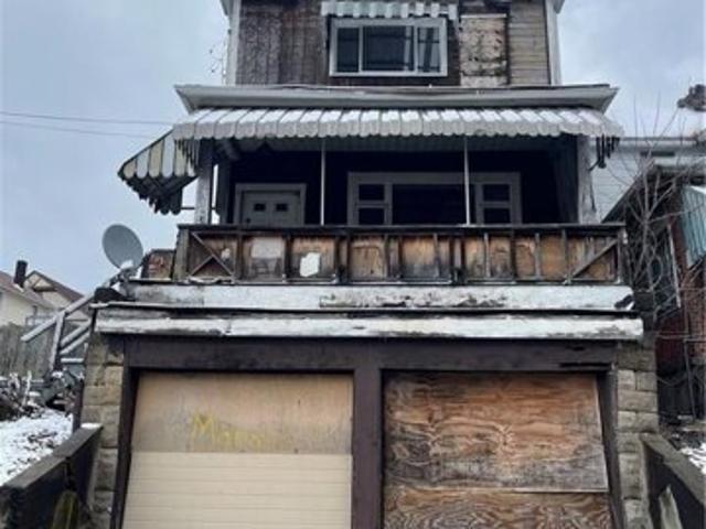 House for sale in Mckeesport
