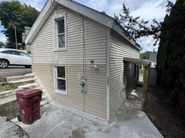 House for sale in Naugatuck, Connecticut