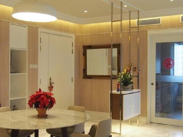 Apartment for sale in Newton