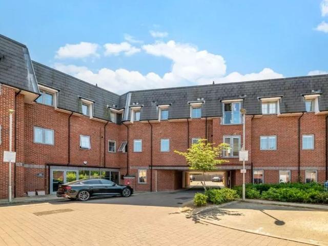 Apartment for rent in Greater London