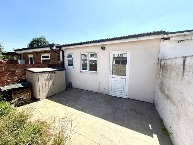 House for rent in London Borough of Ealing, Greater London
