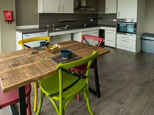 Studio for rent in Partick, Scotland