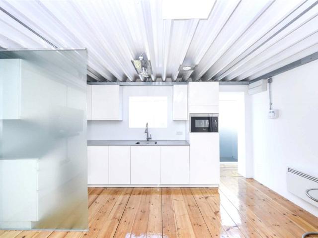 Apartment for rent in The Hale, Mill Hill
