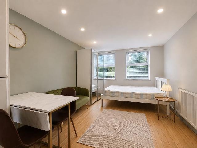 Studio for rent in Greater London