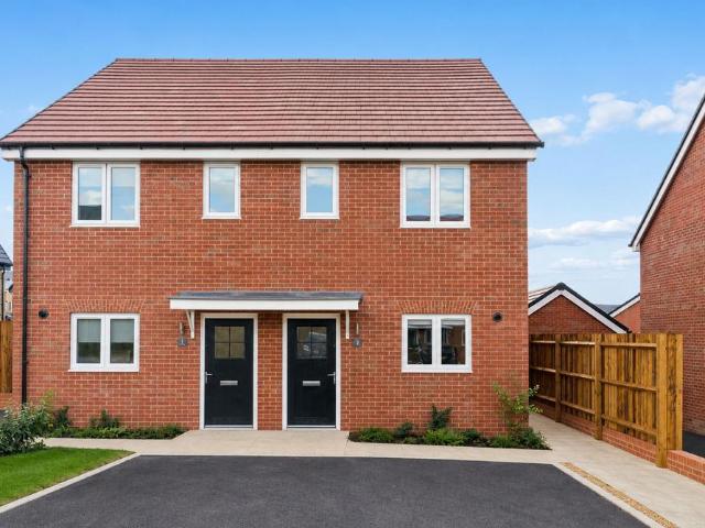 House for rent in Fishers Green, Stevenage