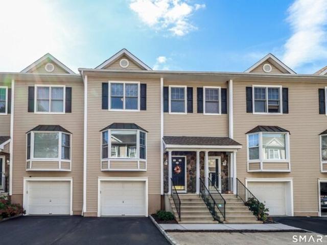 House for sale in Beckettville, Danbury