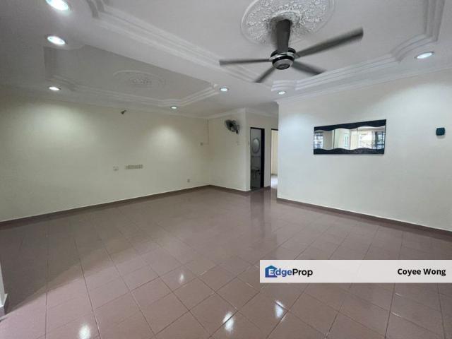 House for sale in Petaling, Damansara Damai