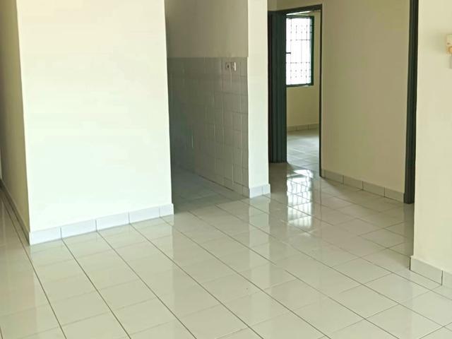 Apartment for sale in Petaling, Damansara Damai