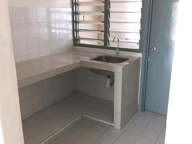 Apartment for sale in Petaling, Damansara Damai
