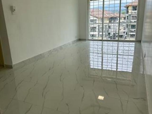 Apartment for sale in Petaling, Damansara Damai