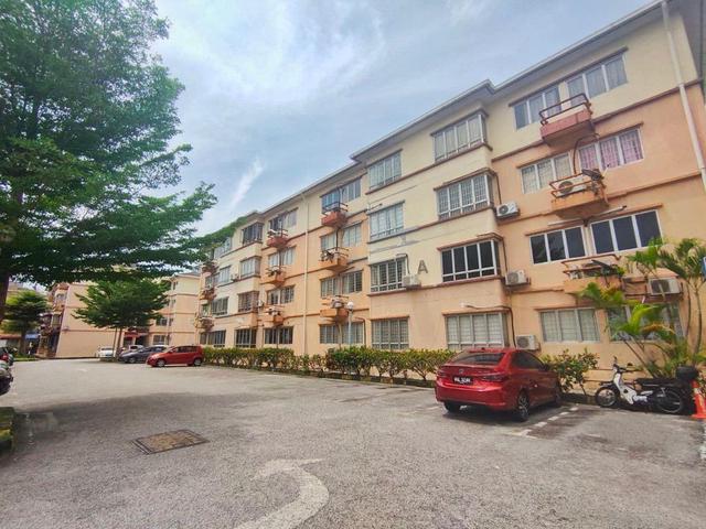 Apartment for sale in Petaling, Damansara Damai