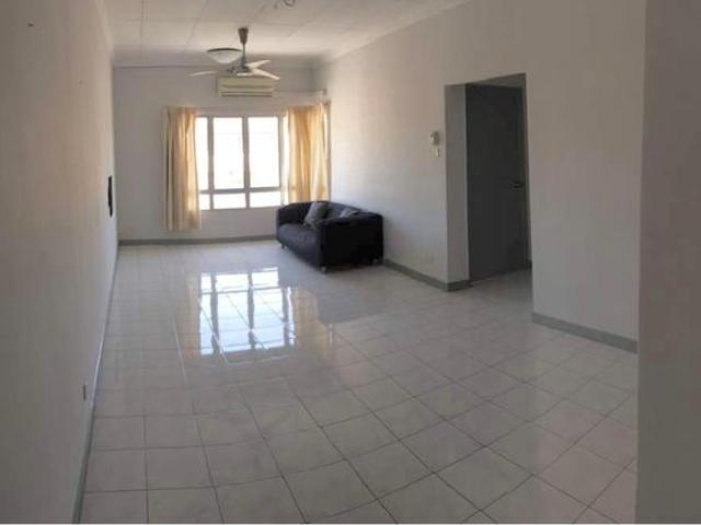 Apartment for sale in Petaling, Damansara Damai