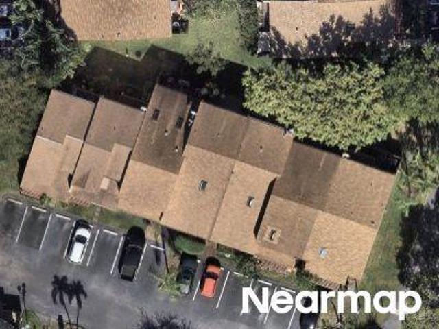 Townhouse for sale in Dania, Florida