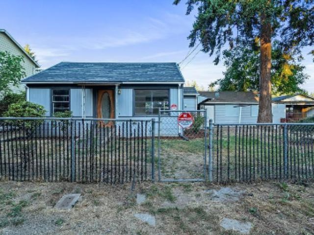 House for sale in Oregonia