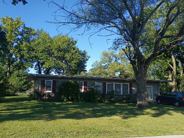 House for sale in Oak Grove, Jackson County