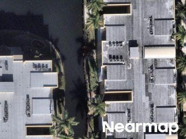 Condo for sale in Dania, Florida