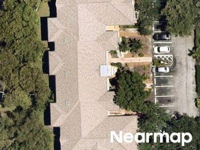 Condo for sale in Dania, Florida
