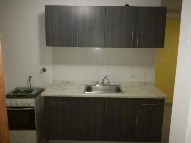 Se alquila 550