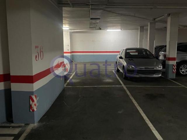 Garaje en alquiler en Eras de Renueva, León