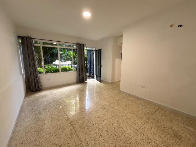 Apartamento en alquiler en El Hato, Caracas