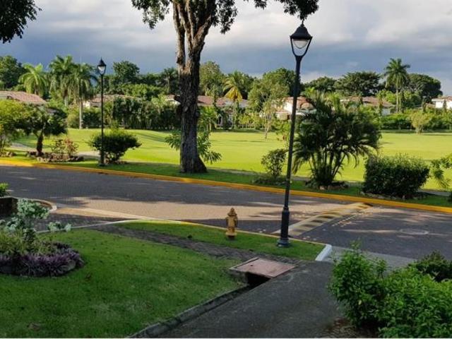 Se alquila apartamento casa amueblado en tucán country club