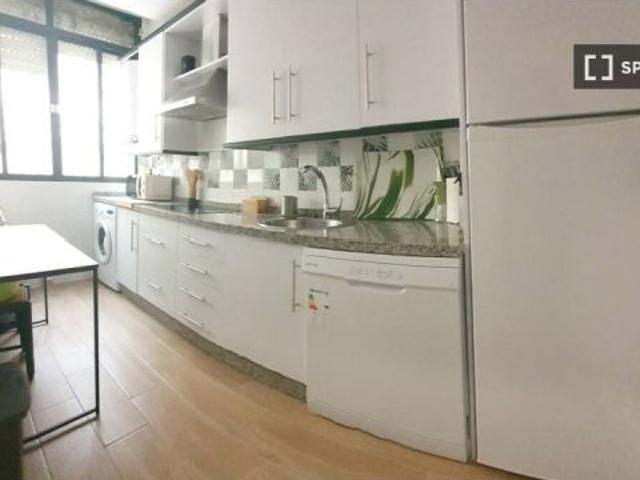 Piso en alquiler en Cerro-Amate, Sevilla