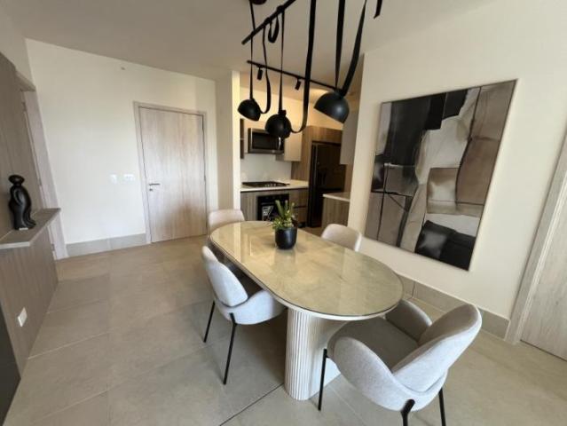 Se alquila apartamento en santa maría, panamá