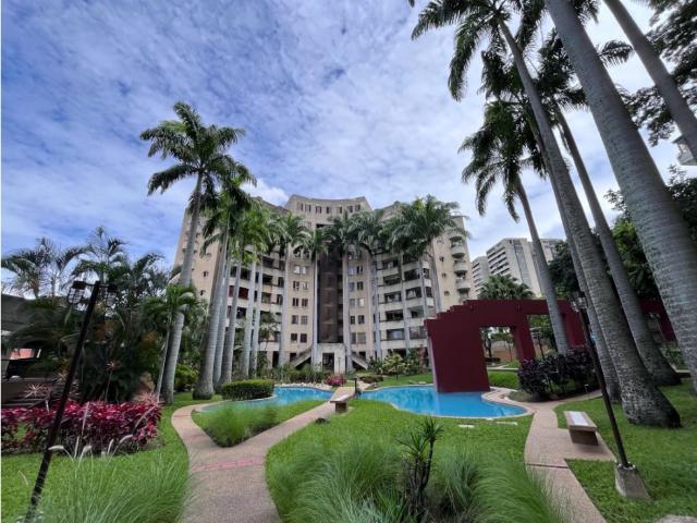 Penthouse en alquiler en Santa Eduvigis, Caracas