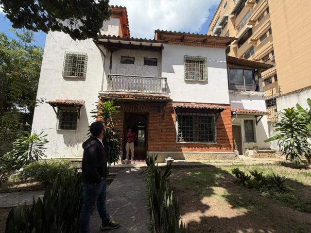Casa en alquiler en La Veguita, Caracas