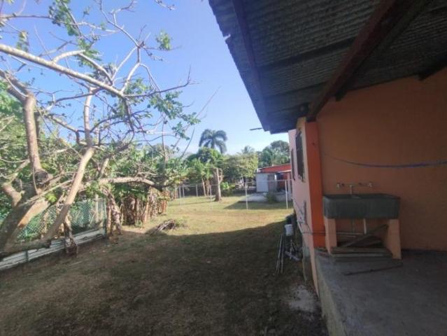 Se alquila casa en pedasí