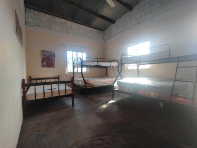 Se alquila casa en pedasí