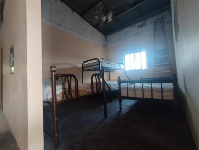 Se alquila casa en pedasí