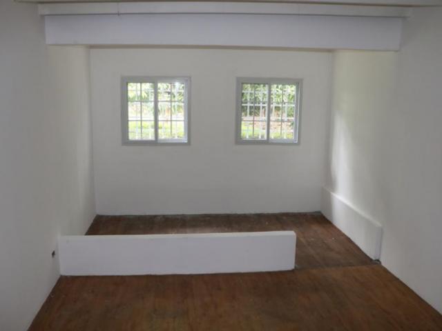 Se alquila casa ideal para oficinas