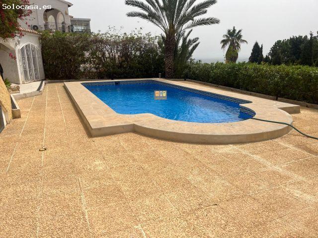 Casa en alquiler en Altea