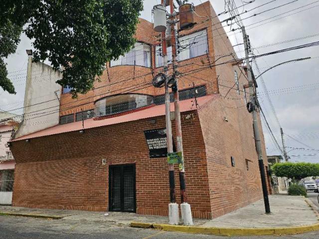 Edificio en alquiler en Maracay, Aragua