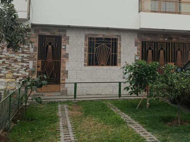 Casa alquiler en El Retablo 1, Comas