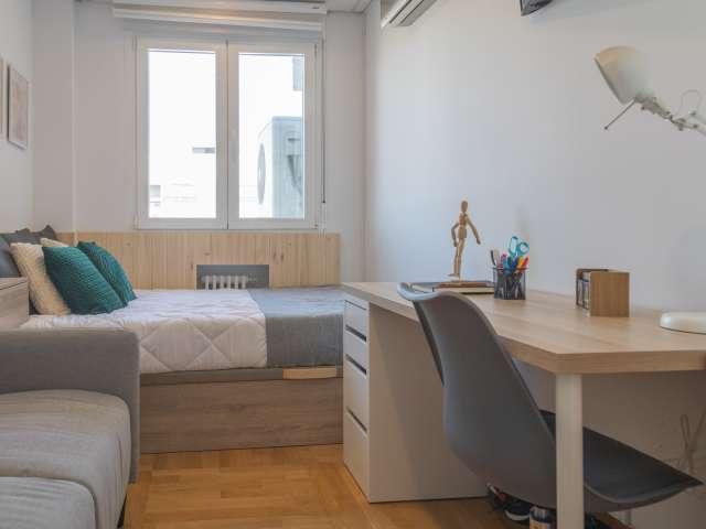 Habitación en alquiler en Tetuán, Madrid