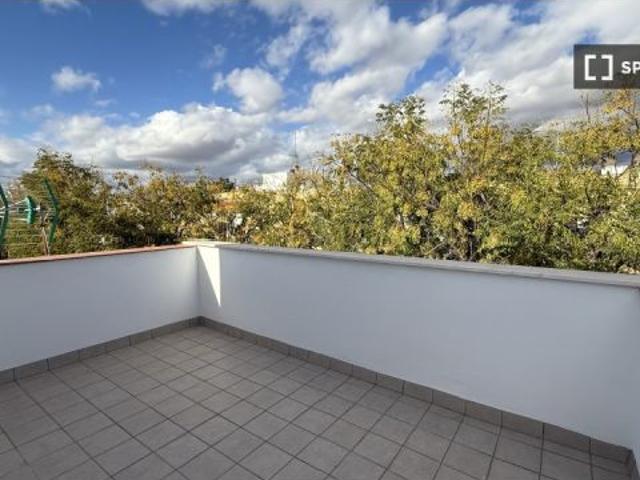 Piso en alquiler en Cerro-Amate, Sevilla