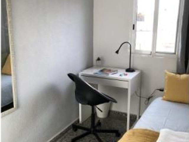 Piso en alquiler en Burjassot, València / Valencia