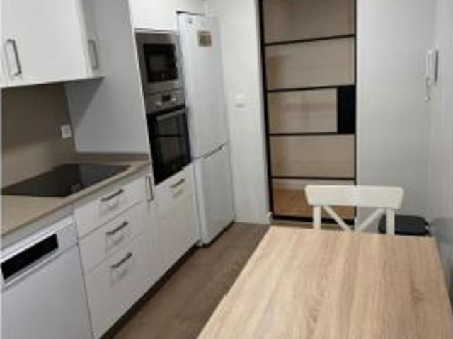 Piso en alquiler en Oviedo, Pumarín