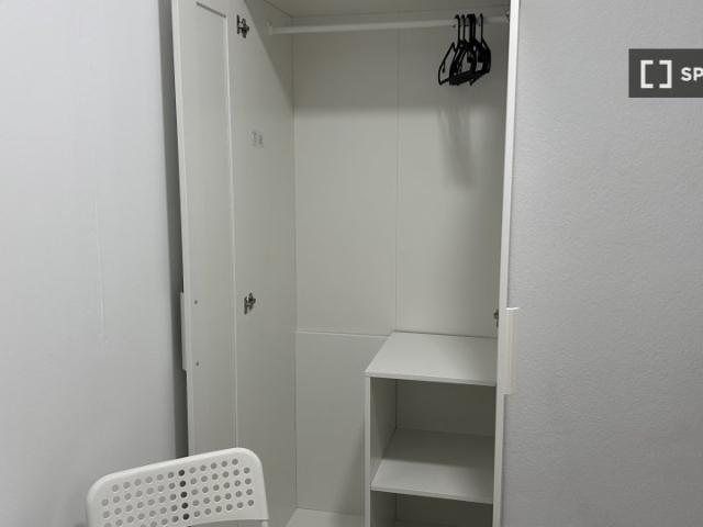 Habitación en alquiler en La Avanzada - La Cueva, Fuenlabrada