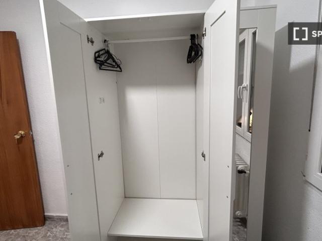 Habitación en alquiler en La Avanzada - La Cueva, Fuenlabrada