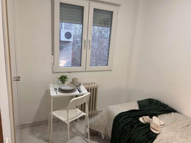 Habitación en alquiler en La Avanzada - La Cueva, Fuenlabrada