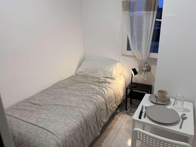 Habitación en alquiler en La Avanzada - La Cueva, Fuenlabrada