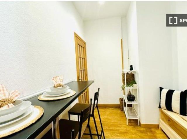 Piso en alquiler en Arapiles, Madrid
