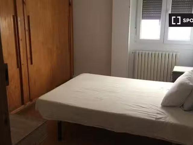 Casa en alquiler en Milagrosa-Arrosadia, Iruñerria