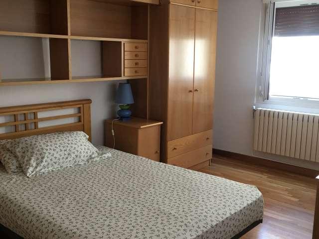 Habitación en alquiler en Milagrosa-Arrosadia, Iruñerria
